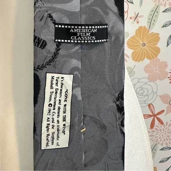 Gone with the Wind Vintage Tie - Picture 6 of 7